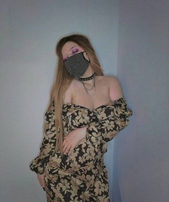 Со мной ты погрузишься в мир непревзойденного блаженства. Мои услуги являются истинным искусством наслаждения. Я умею создавать незабываемую атмосферу, где репутация установлена таким образом, что каждое наше свидание оказывается увлекательным и интригующим. Мои возможности безграничны - я к твоим услугам, чтобы реализовывать все тайные мечты и фантазии. Все, что ты можешь себе представить, я могу осуществить. Чтобы убедиться, просто взгляни на мои фото - они говорят сами за себя. Я обладаю магнетической красотой, которая заставит тебя потерять голову. Отзывы моих довольных клиентов подтверждают мою идеальность. Живу в Москве и готова встретиться с тобой в любое время и в любом месте в Москве. Что ж, не теряй времени, ты заслуживаешь наилучшего, и я готова предоставить тебе это. 🌟💫 Ира